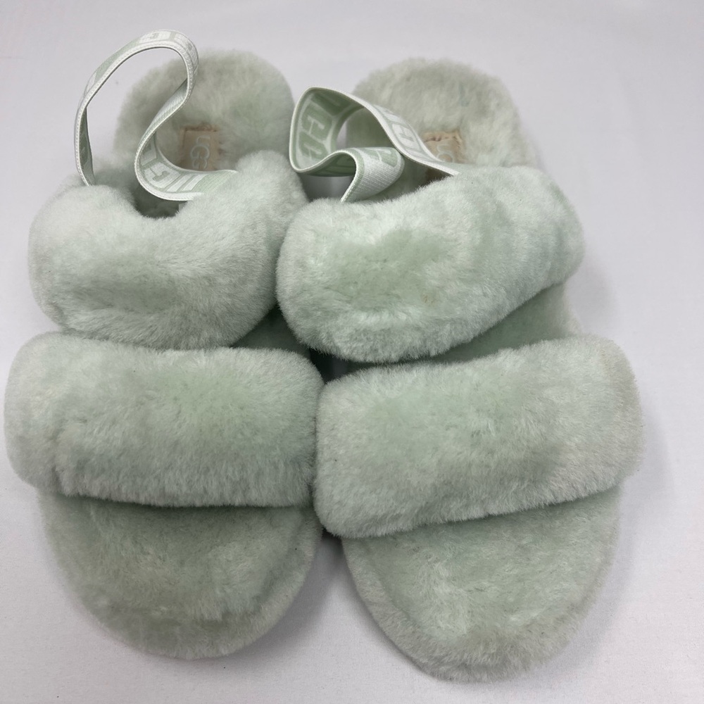 Ugg slide slipper